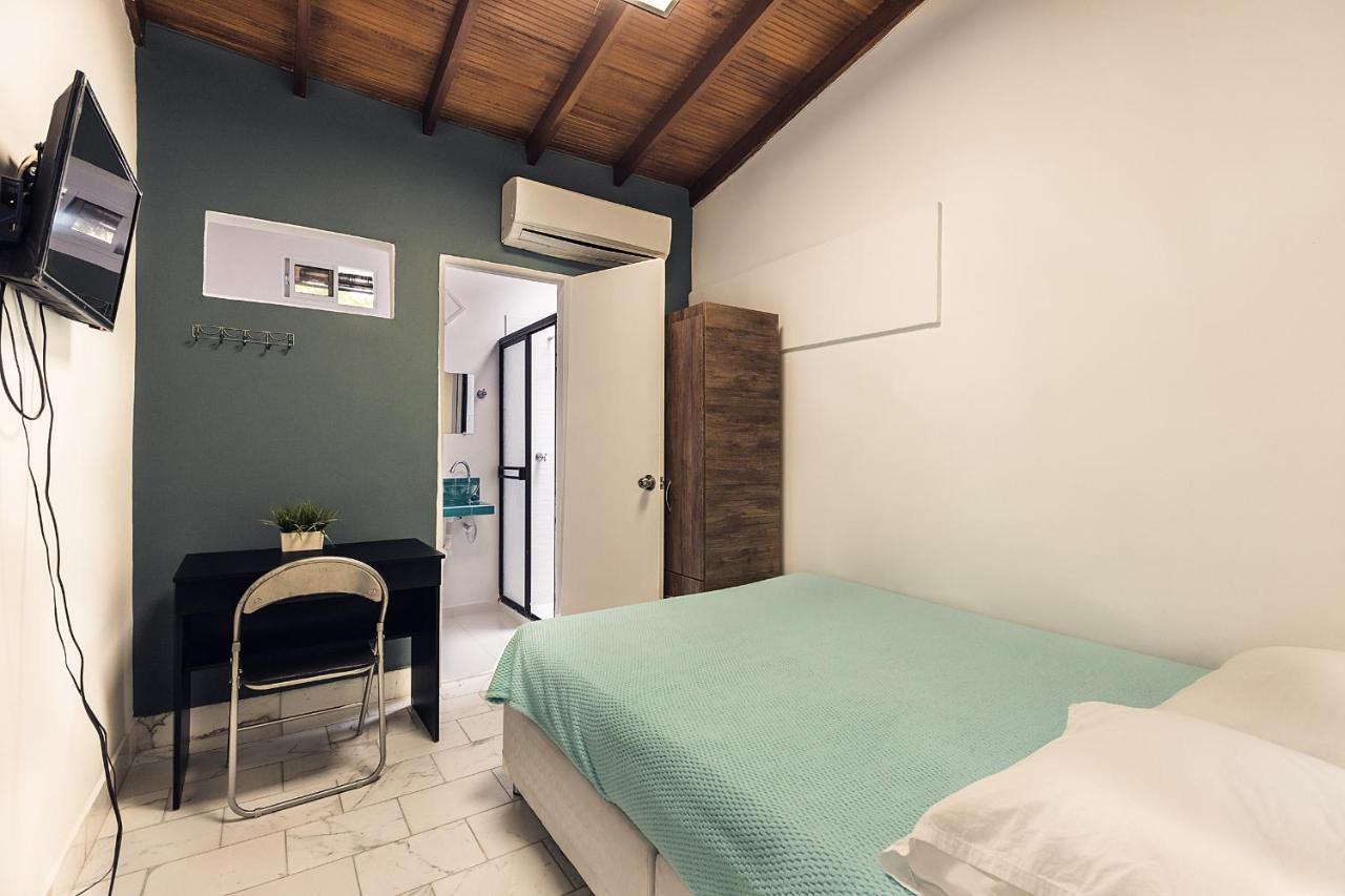 Living Hotel Medellin Bagian luar foto