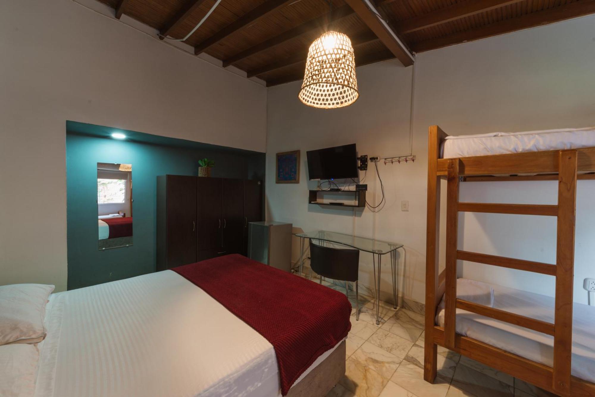 Living Hotel Medellin Bagian luar foto