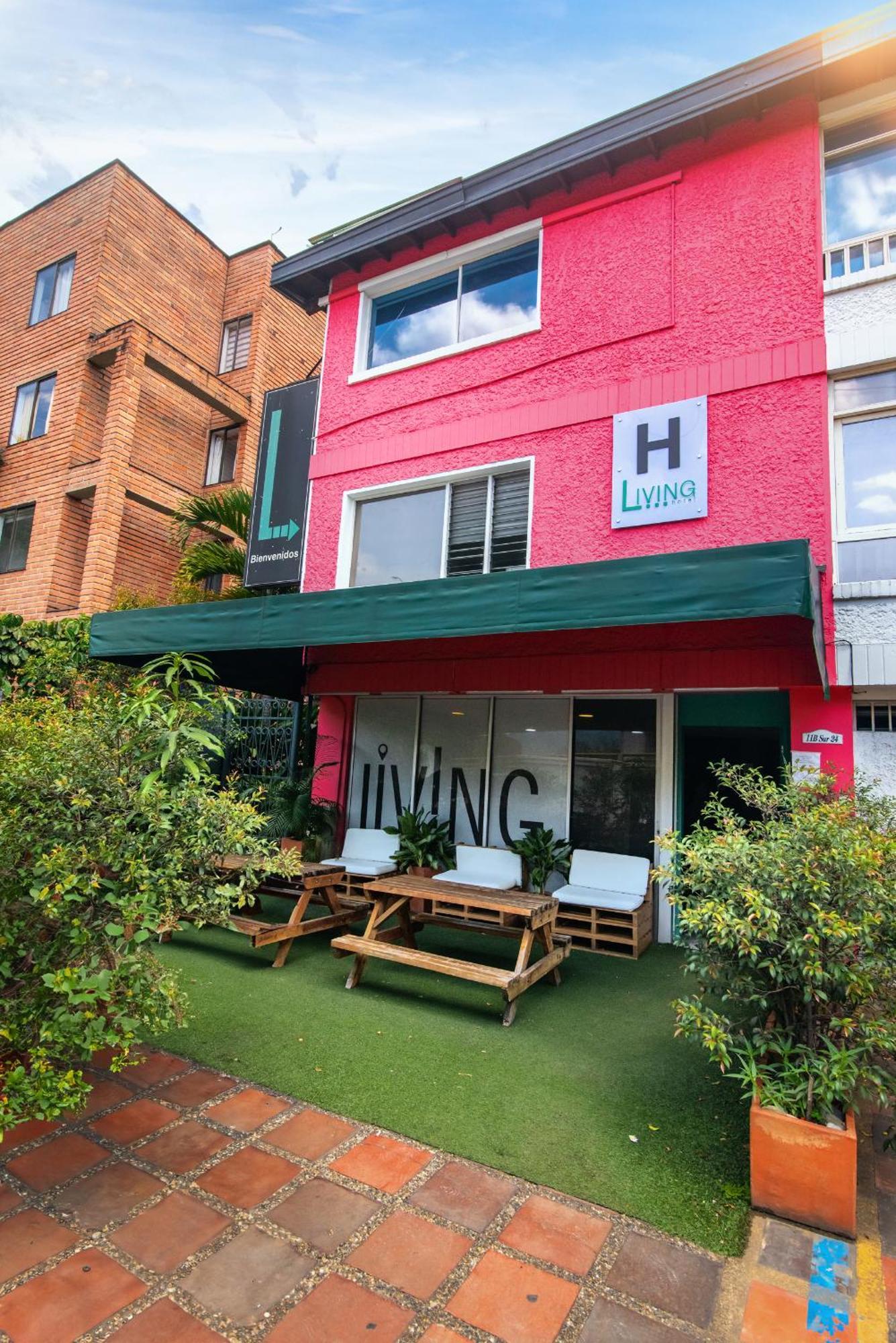 Living Hotel Medellin Bagian luar foto