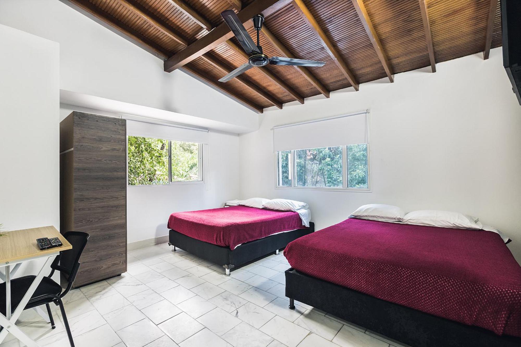 Living Hotel Medellin Bagian luar foto